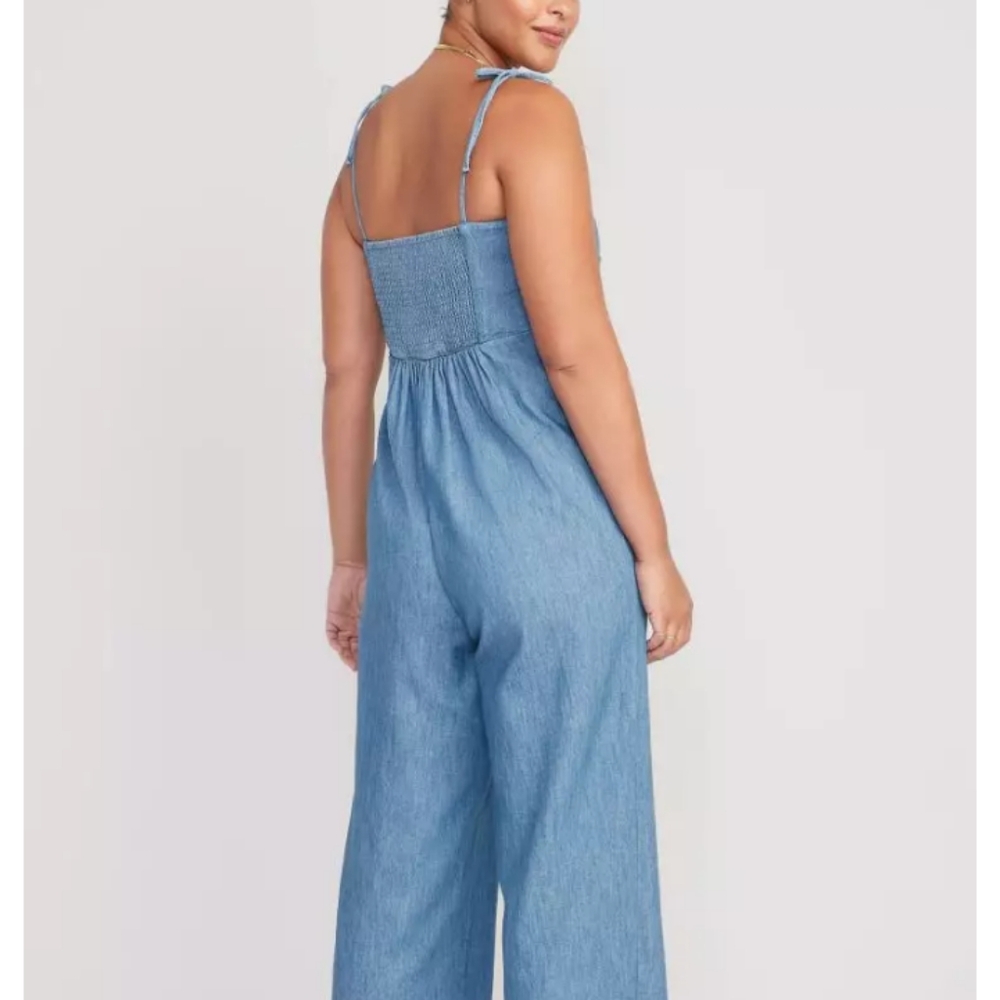 ⭐️ Host Pick⭐️ Old Navy | Denim Shoulder Tie Jumpsuit / Romper - Picture 2 of 8